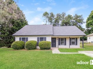 4301 Oak Glen Dr, Winston Salem, NC 27107