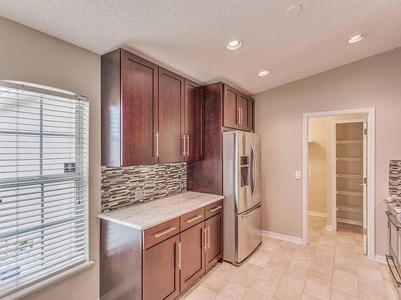 4th image of 10539 Lantana Lakes Dr N