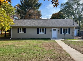 804 S Cedar St, Greenville, MI 48838