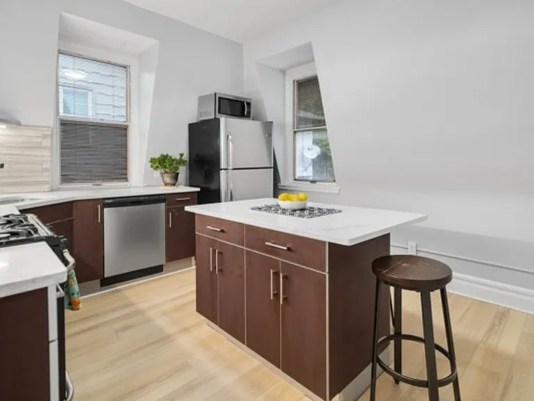 Quarry St. Apartments — Photo 36