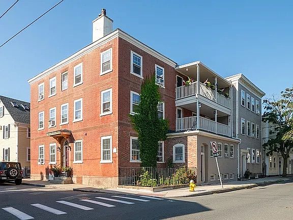 1st image of 96 Derby St #1