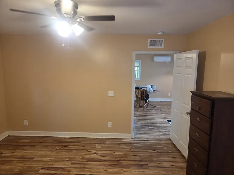 230 Northwest Ave #2 — Photo 1