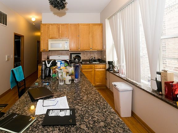 2nd image of 2138 W Chicago Ave #F4