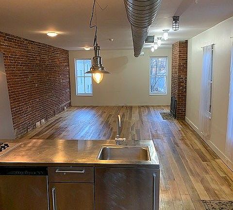 3rd floor apartment
