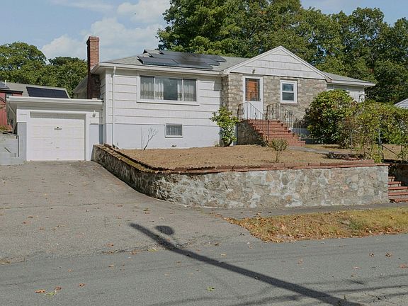 3rd image of 51 Fay Rd