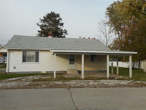 2nd image of 1606 Plum St