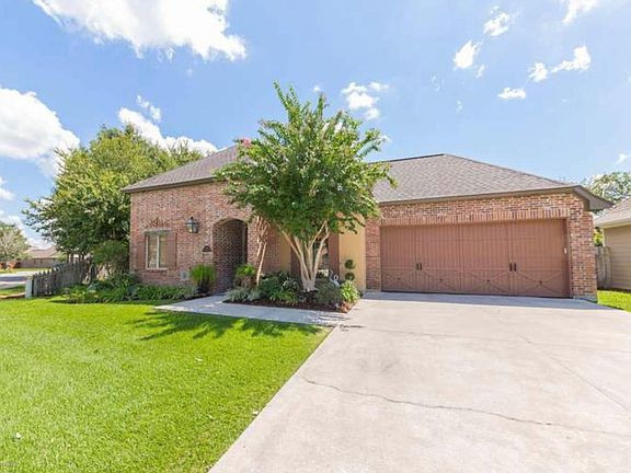 4th image of 413 Breemen Cir