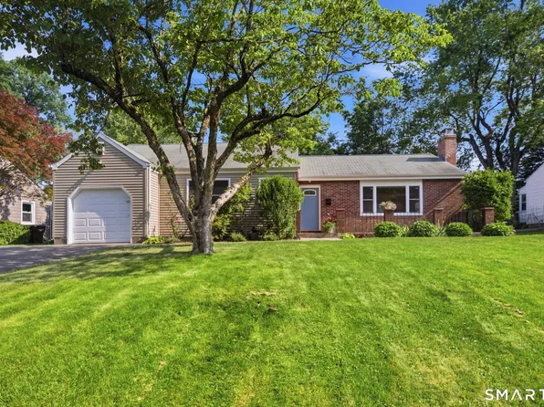 127 Haynes Road, West Hartford, CT 06117