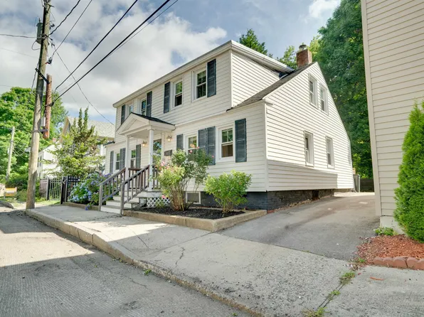 25 Durrell Street, Dover, NH 03820-3236