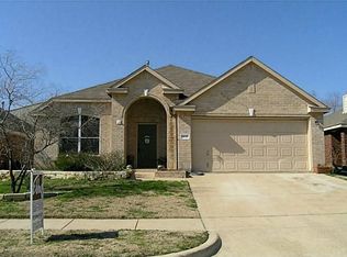 7400 Cresswell Dr, Arlington, TX 76001