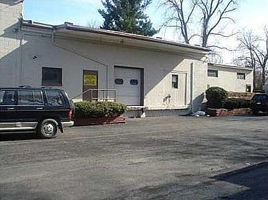 5th image of 31 Walnut St
