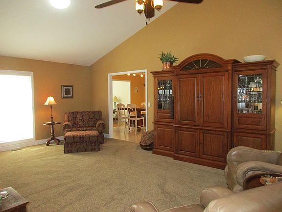 5th image of 52 Westridge Ct