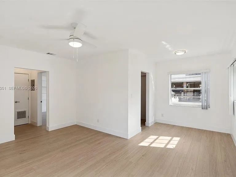221 Antiquera Ave #8 — Photo 22