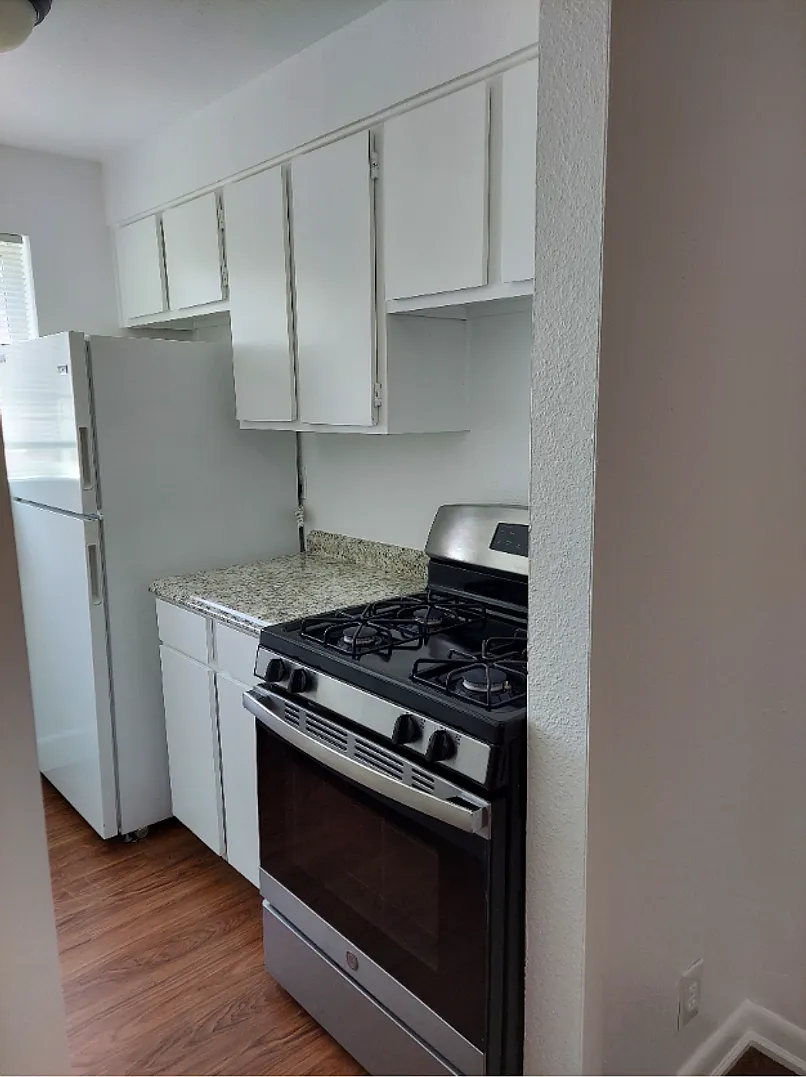 2707 S Adams Street — Photo 1