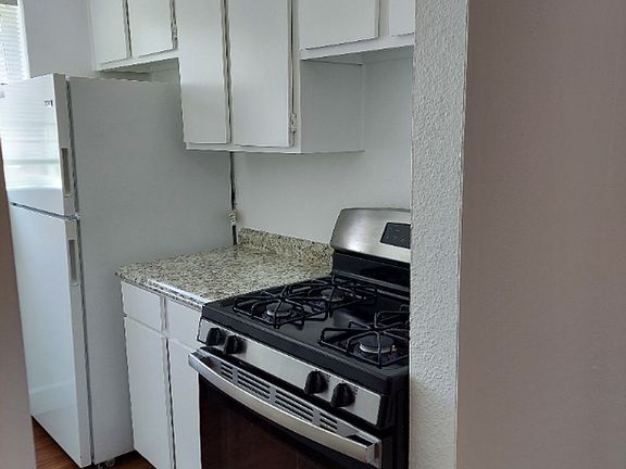 2nd image of 2707 S Adams St #1