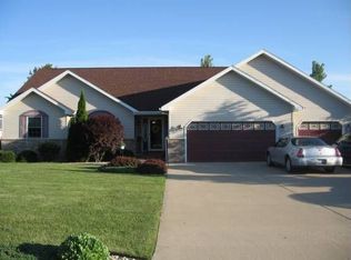 220 Mary Senica Ct, La Salle, IL 61301