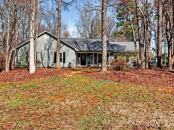 4th image of 7795 Old Post Rd