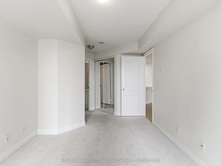 2121 Lake Shore Blvd W #607 — Photo 20