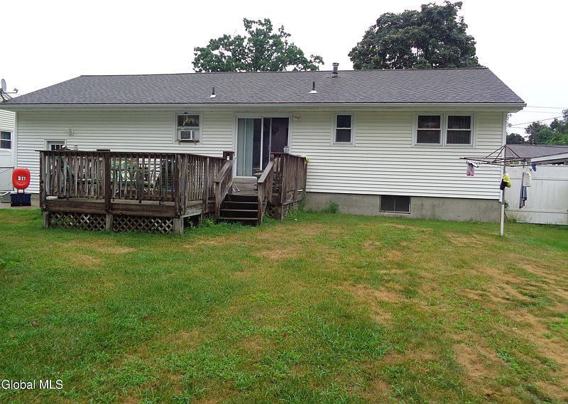 5th image of 2161 Robinwood Avenue