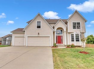16160 S Harbinger St, Olathe, KS 66062