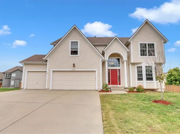 16160 S Harbinger St, Olathe, KS 66062