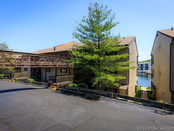 5th image of 1522 Harbor Pointe Dr #E-304