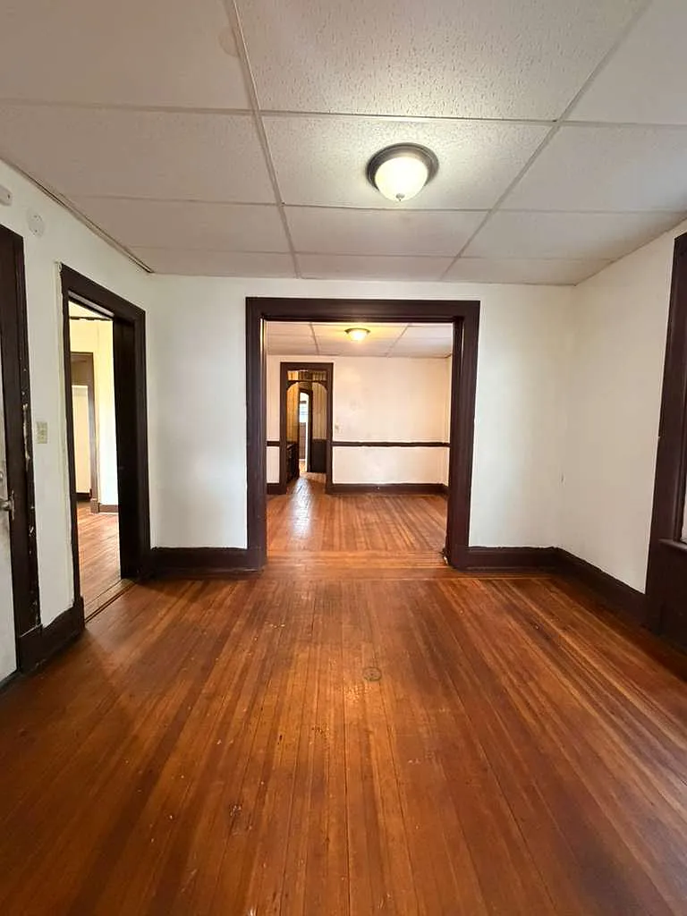 3 bed, 1300 sqft, $1,590 — Photo 4