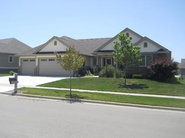 1705 Dunwoody Ln, Waunakee, WI 53597