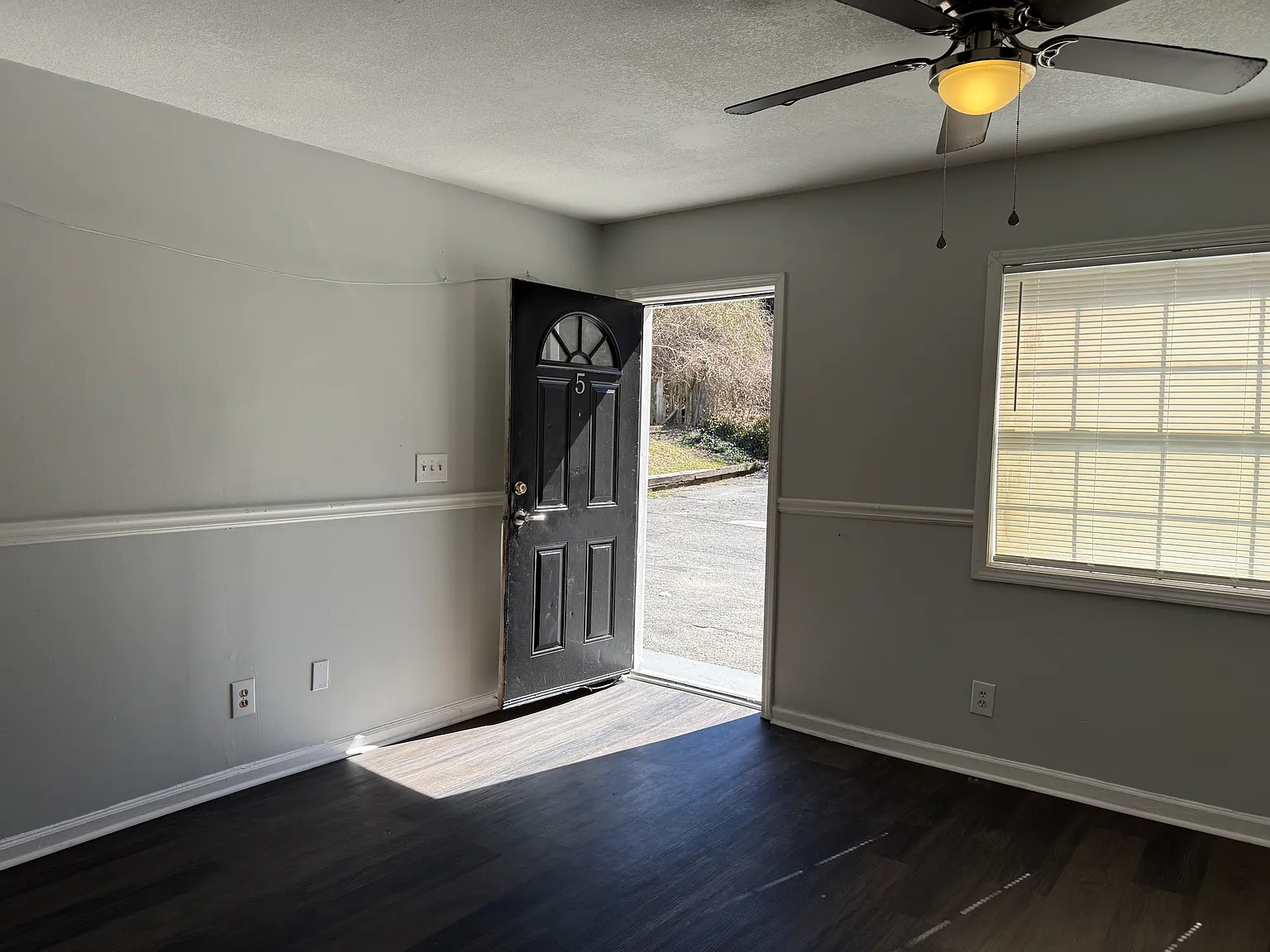2050 Joseph E Boone Blvd NW — Photo 4