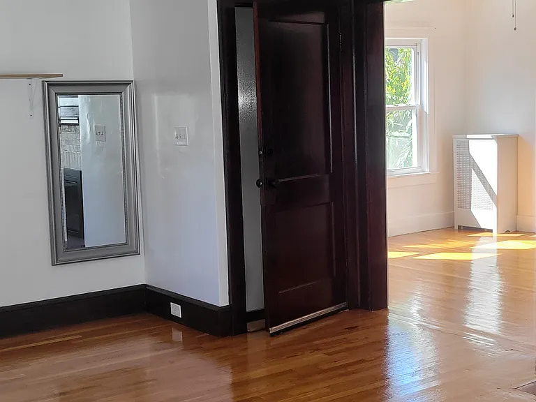 15-17 Fairview Ave #1 — Photo 8