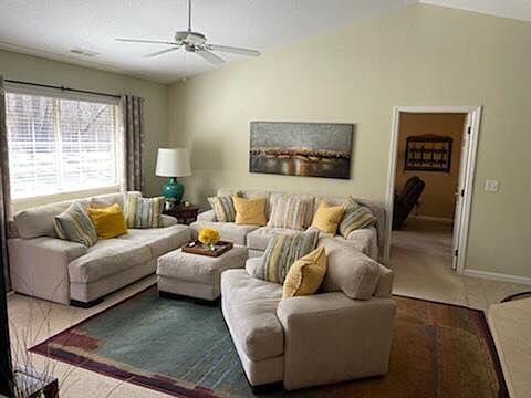 3rd image of 112 Hillview Ct