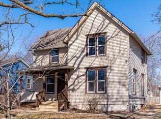 71 S Jackson St, Elgin, IL 60123