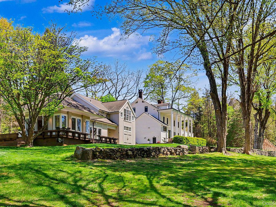 1st image of 233 Long Ridge Road