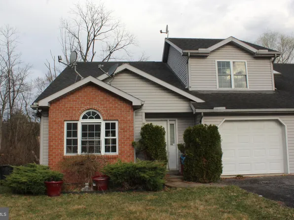 35 Parkridge Dr, Selinsgrove, PA 17870