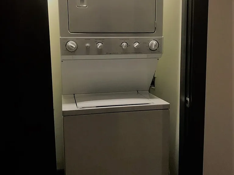 703 N Harrison Street 410 Hancock St — Photo 13
