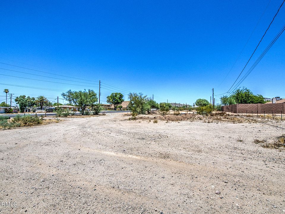 1st image of 415 N Crismon Road #-