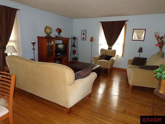 3rd image of 139 Bermuda Dr