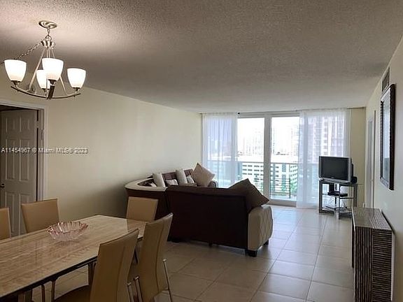 5th image of 100 Bayview Dr APT 1431