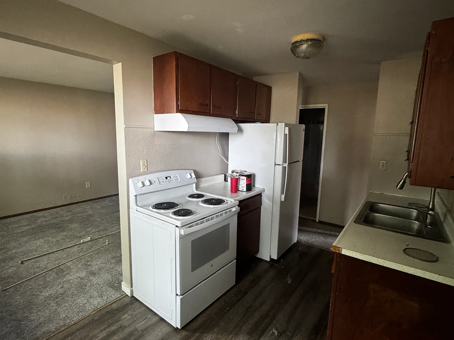 2 bed, $1,050 — Photo 3
