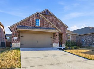 2005 Sun Star Dr, Fort Worth, TX 76052