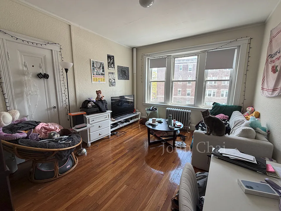 1800 Commonwealth Ave #16