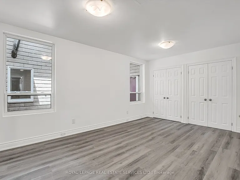 2820 Danforth Ave #301 — Photo 11