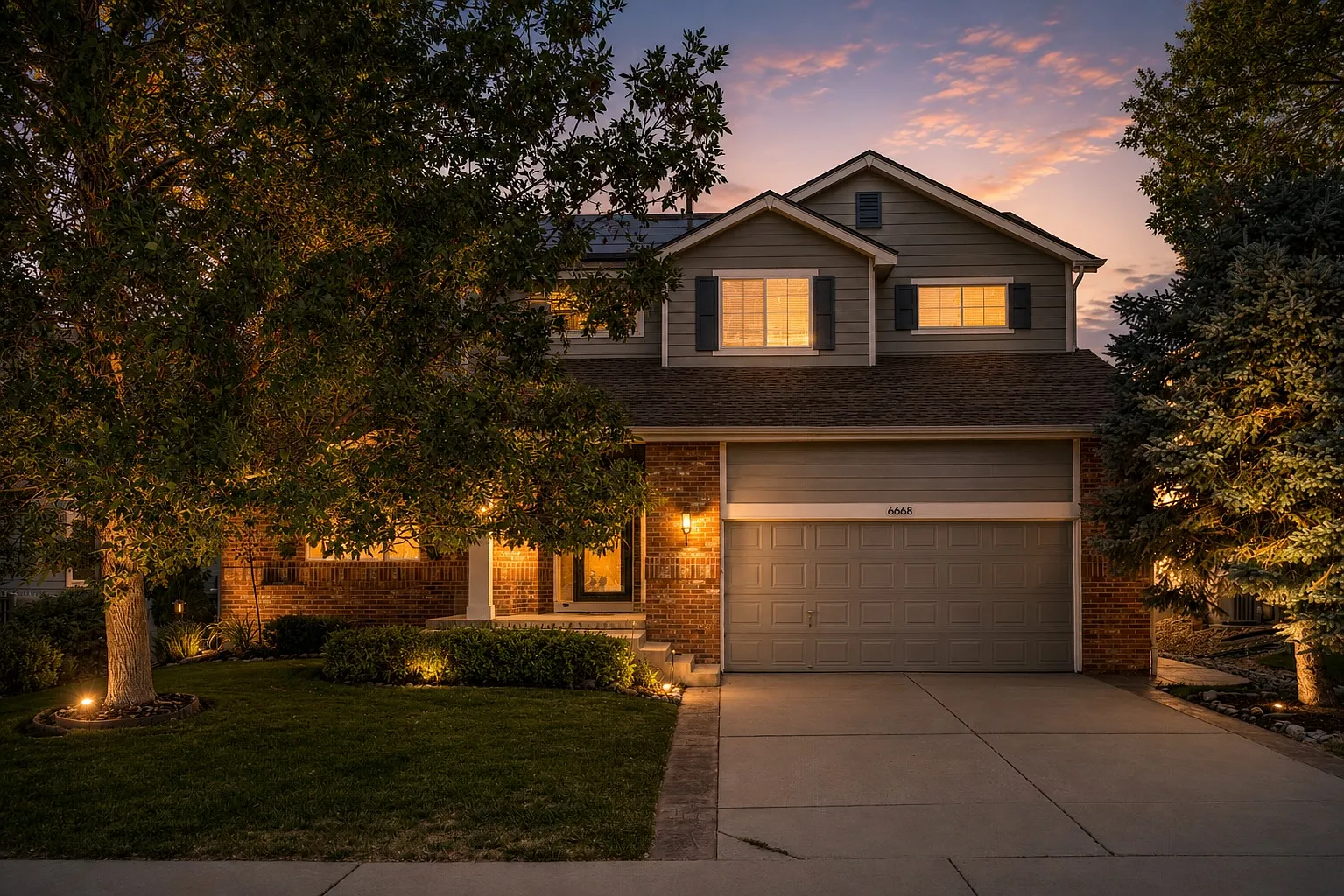5 bed, 2.5 bath, 2763 sqft, $4,000 — Photo 1
