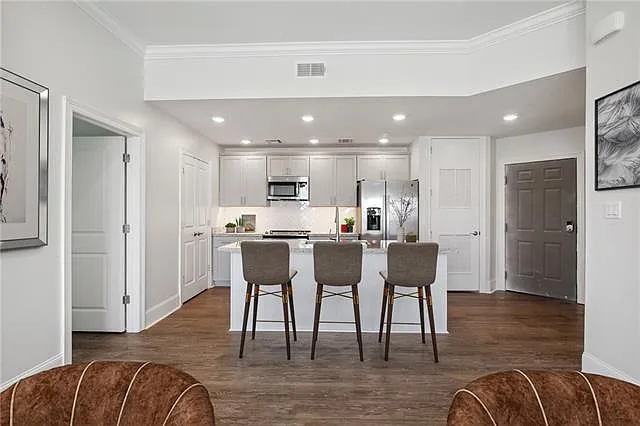 2 bed, 2.0 bath, 1100 sqft, $2,000 — Photo 4