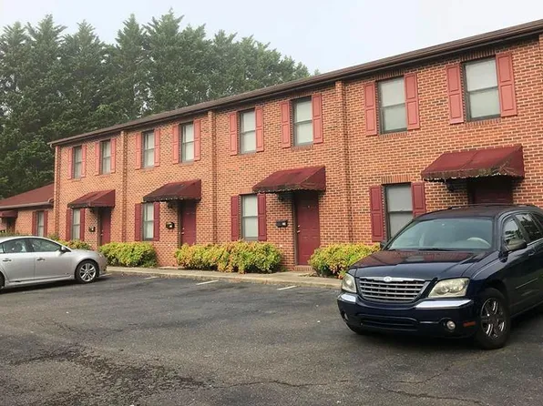 212 Welch St, Mount Airy, NC 27030