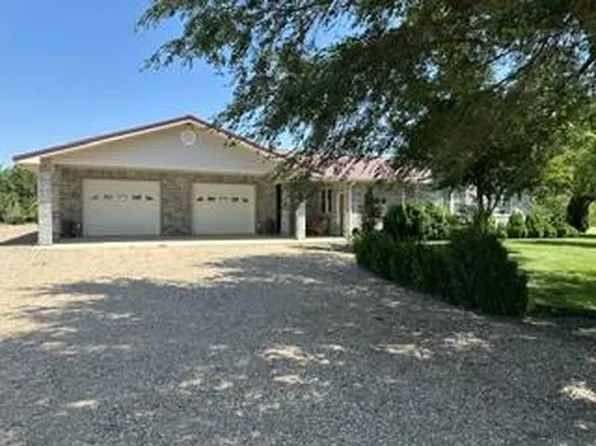 7275 N Chmelka Rd, Garden City, KS 67846