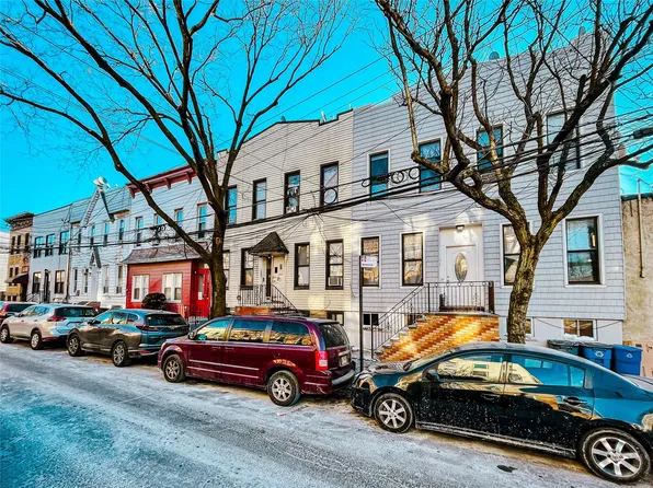 54-30 Arnold Avenue, Maspeth, NY 11378