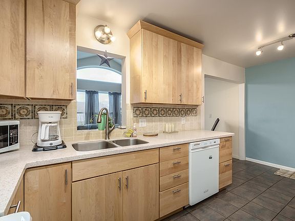 5th image of 2911 E G Ave