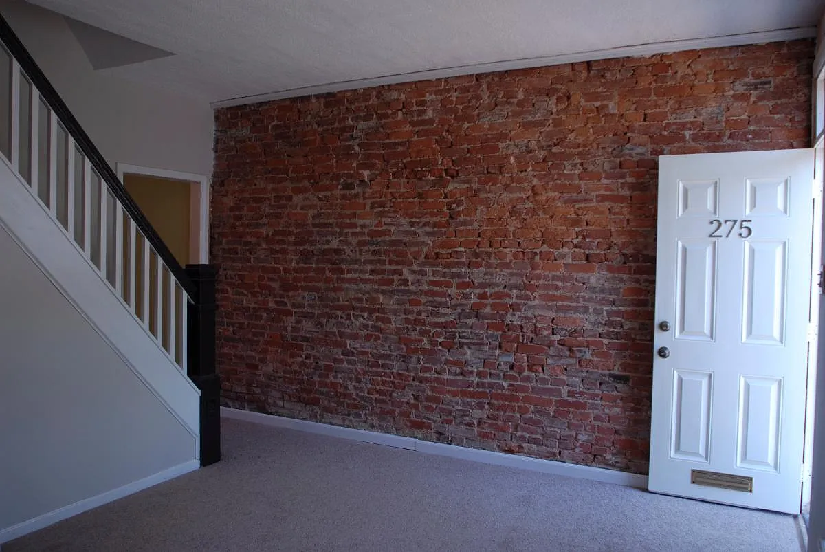 2 bed, 1106 sqft, $2,050 — Photo 2