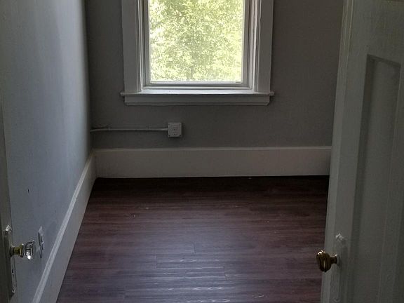 4th image of 675 W Willis St #14